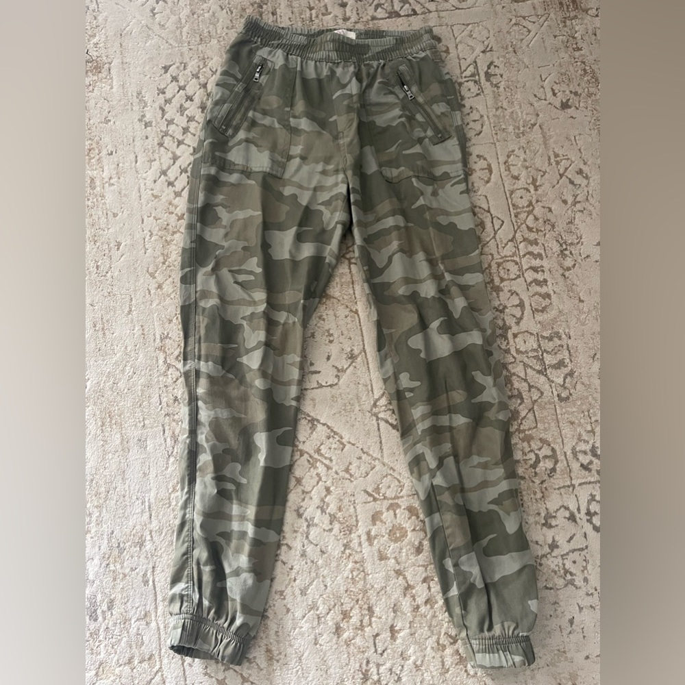 SO Army Camo Print Jogger Pants